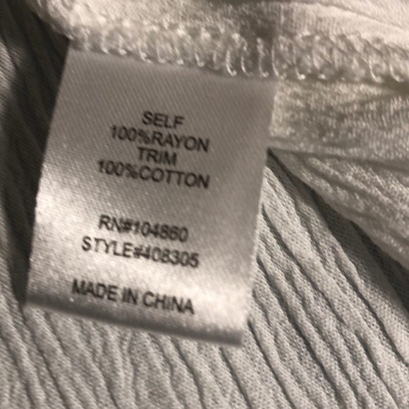 Unique Top - Picture 5 of 8